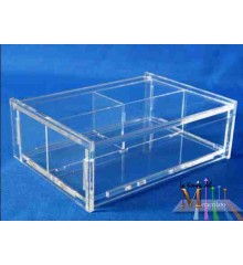 Caja con tapa basculante